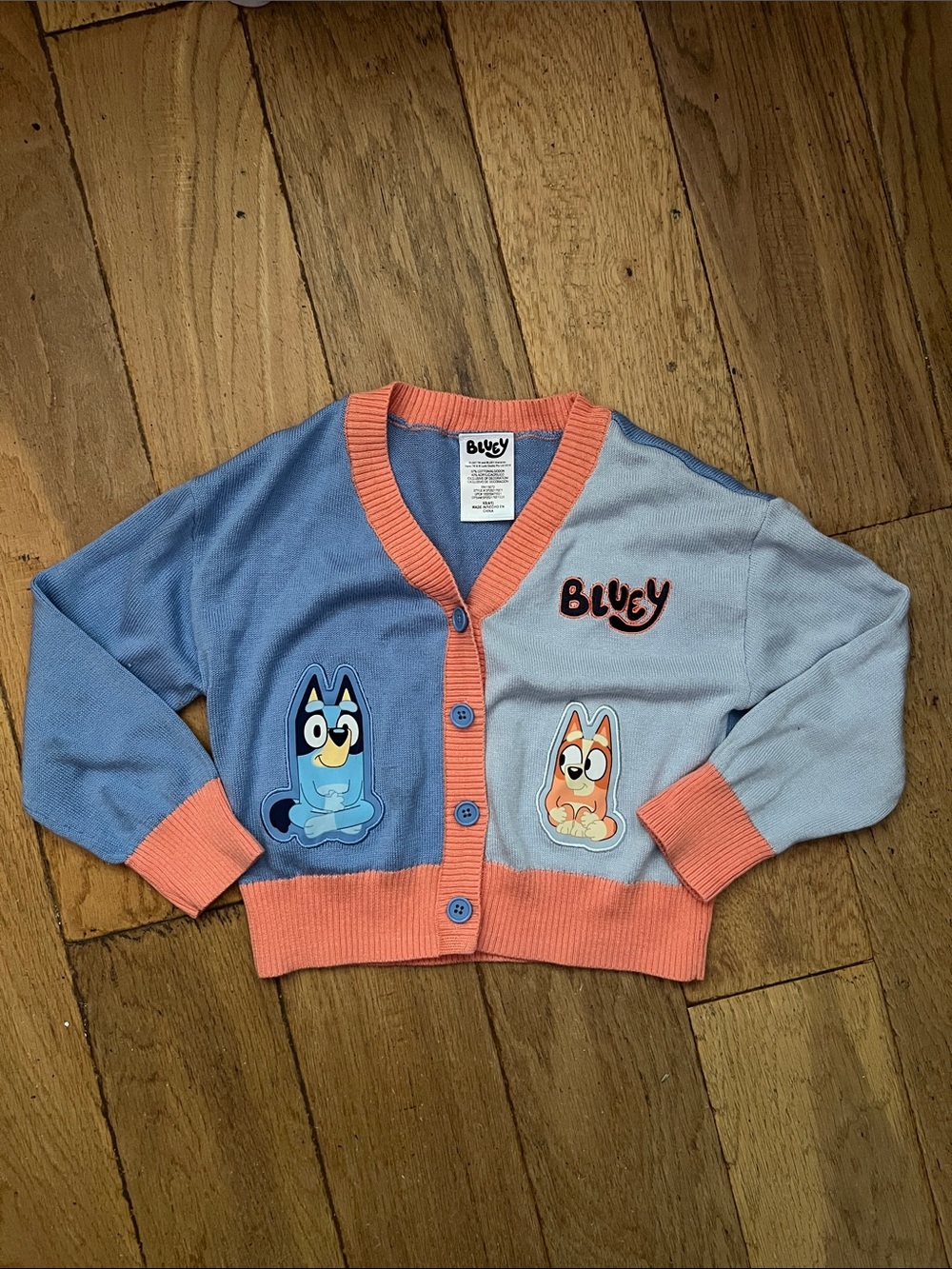 XS (4/5) - Bluey -  Cartoon Patch Cropped Cardigan — Blue & Coral